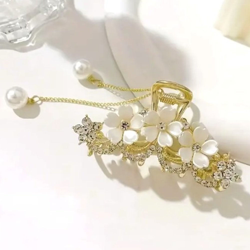 JASMINE FLOWER, CRYSTAL, & PEARL HAIR CLIP